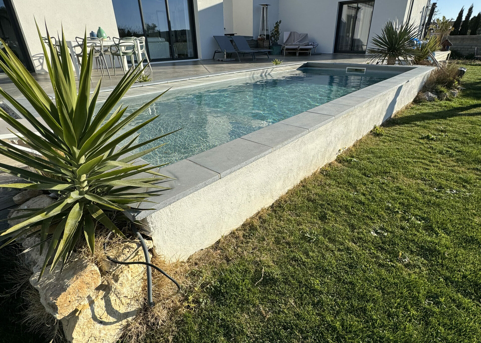 renovation-piscine-peyriac-de-mer-APRES